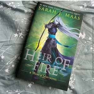 Heir of Fire - Sarah J Maas (Hardcover)